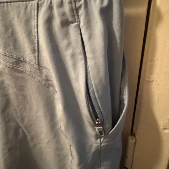 Lululemon Lined Shorts - Picture 3 of 5